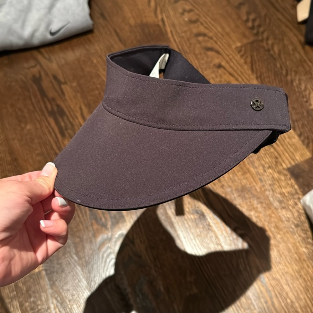 Lululemon running visor